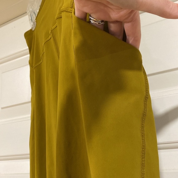 Lululemon Power Thru High-Rise Leggings - Picture 6 of 9